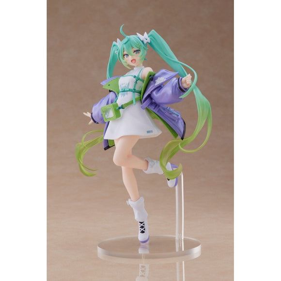 Taito Hatsune Miku Fashion Sporty Miku Figure T40082